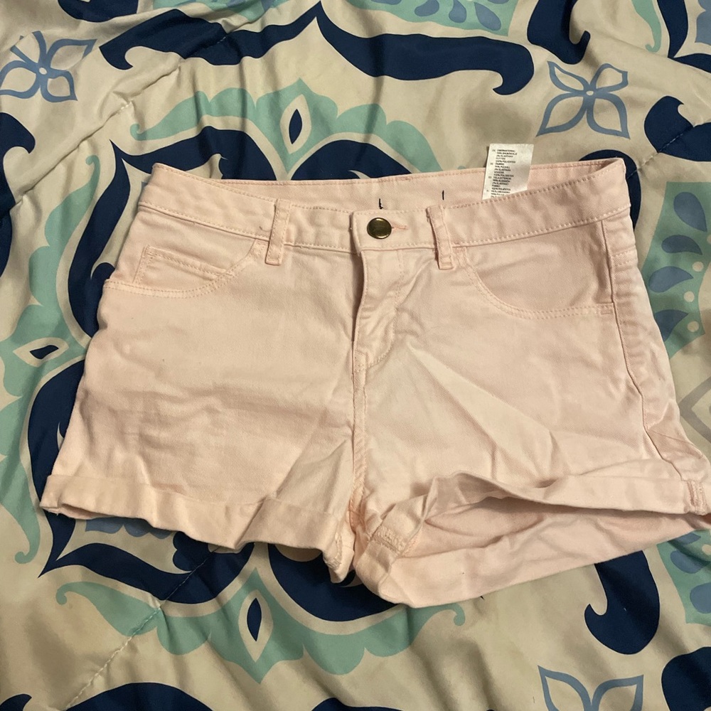 cute shorts! Light pink and soft!